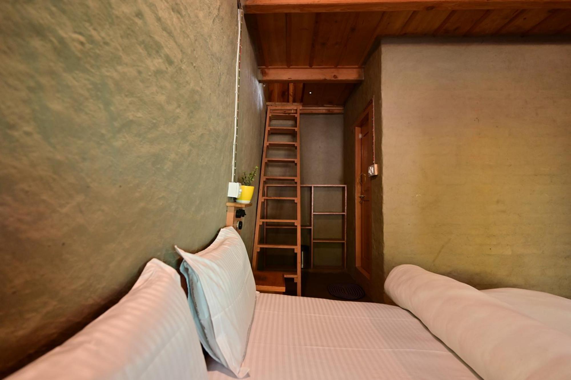 Himalayan Mud Resort Kasol Exterior foto