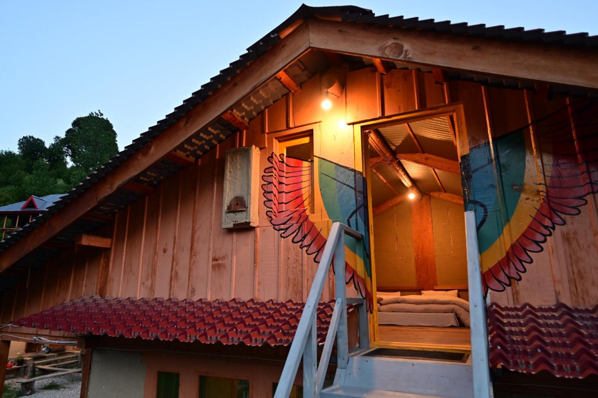Himalayan Mud Resort Kasol Exterior foto
